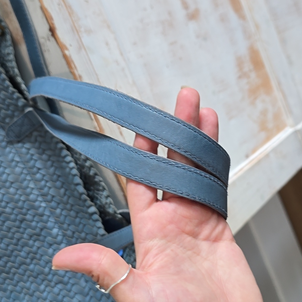 Madewell The Medium Transport Tote: Woven Leather Edition In Blue - Picture 10 of 12